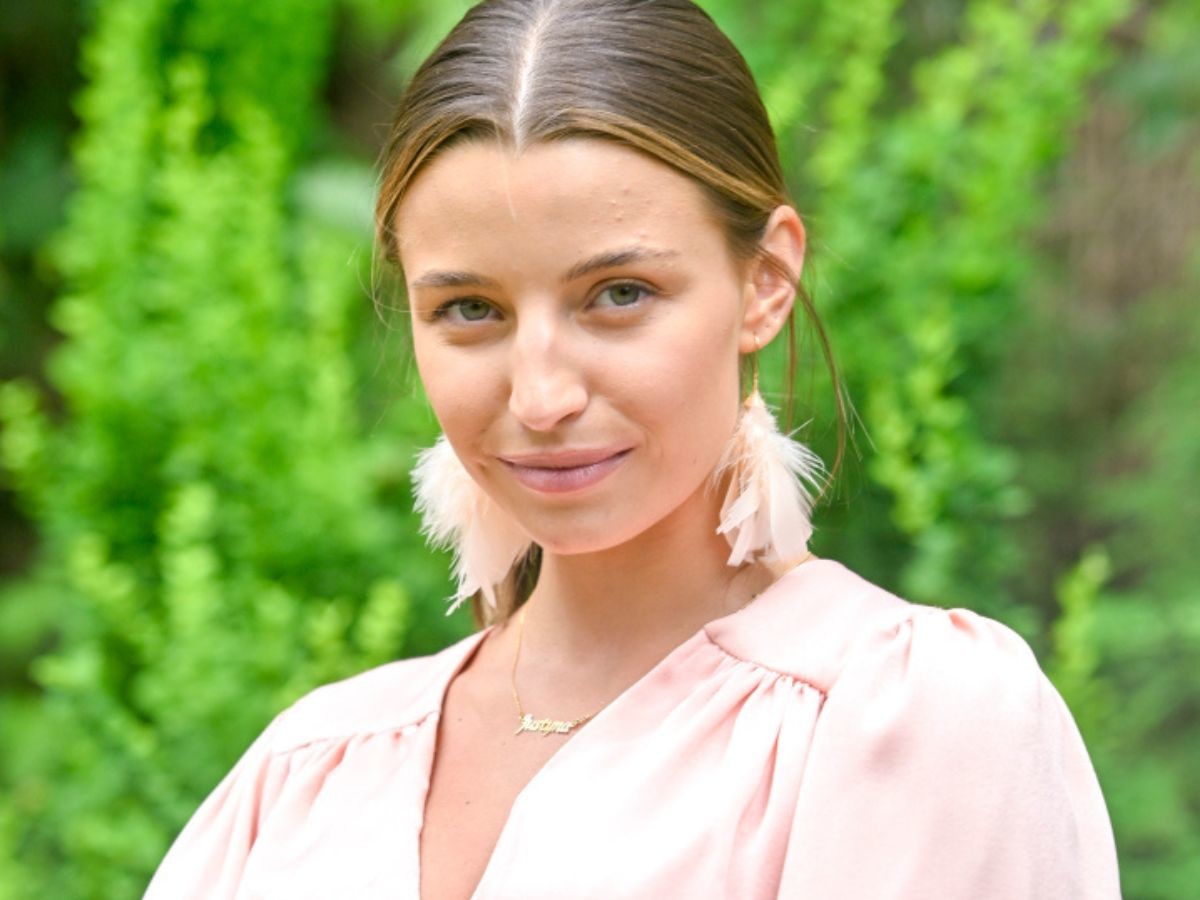 Burgundowa torebka shopper w stylu Julii Wieniawy