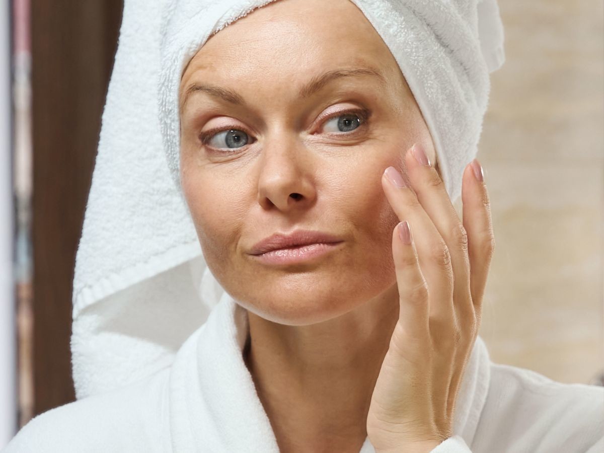 Nawilżająco-ochronny krem do twarzy SPF 50 Eveline Cosmetics - 2024-02-01T171929