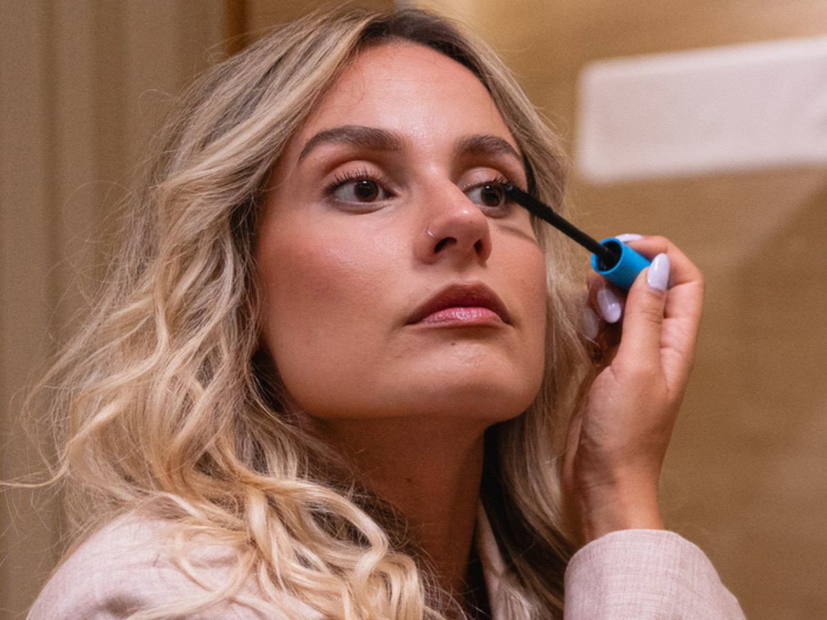 Nawilżająco-ochronny krem do twarzy SPF 50 Eveline Cosmetics (98)
