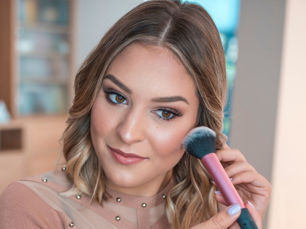 Nawilżająco-ochronny krem do twarzy SPF 50 Eveline Cosmetics (3)