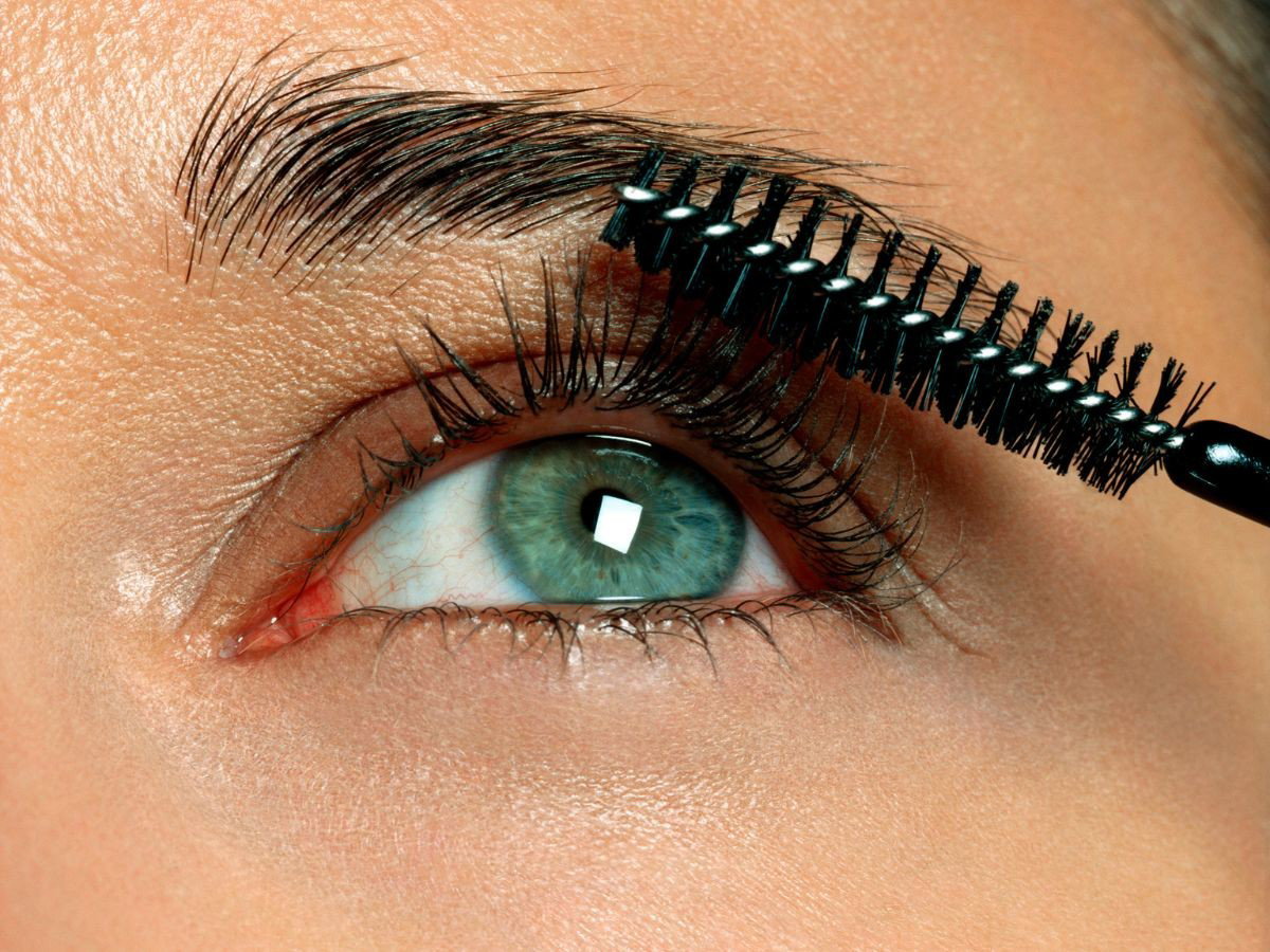 Beauty hack na grube i podkręcone rzęsy