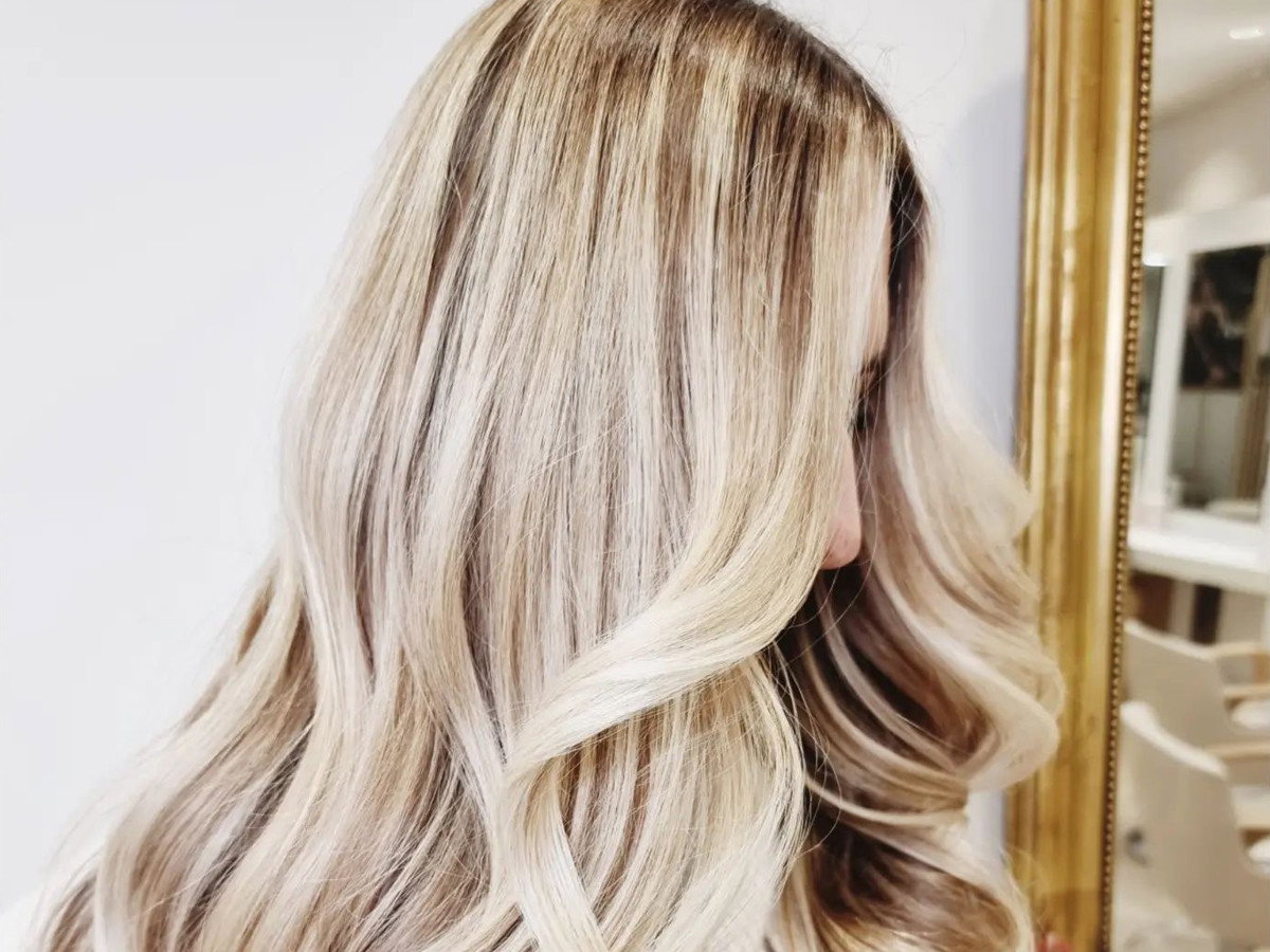 Ten krem-toner do blondu z promocji za 29 zł tonuje włosy jak fryzjer za 500 zł! 