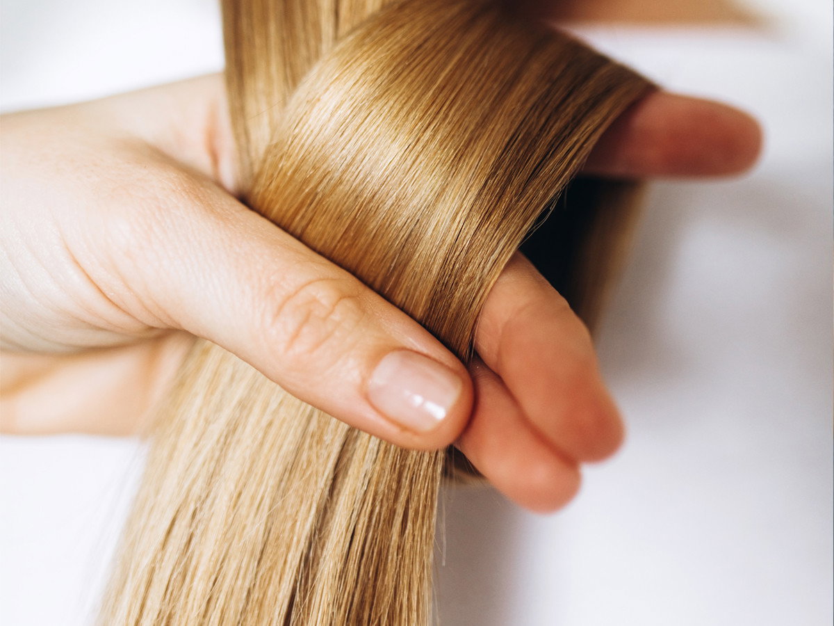 Włosy blond proste, jak tafla, glass hair, laminacja włosów