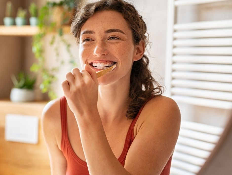 Wybielanie zębów Pearl Drops Hollywood Smile
