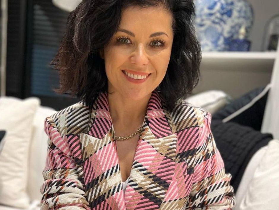 Kasia Cichopek pokazała, jak używa pianki samoopalającej