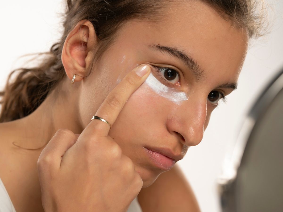 Krem pod oczy Aminis BasicLab Dermocosmetics