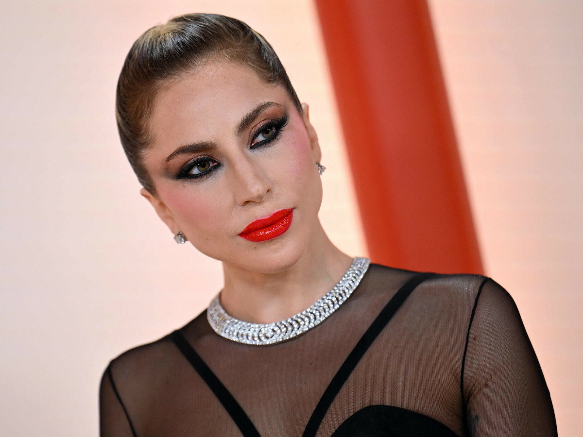 Oscary 2023: Wypadek na szampańskim dywanie. Lady Gaga ruszyła na pomoc