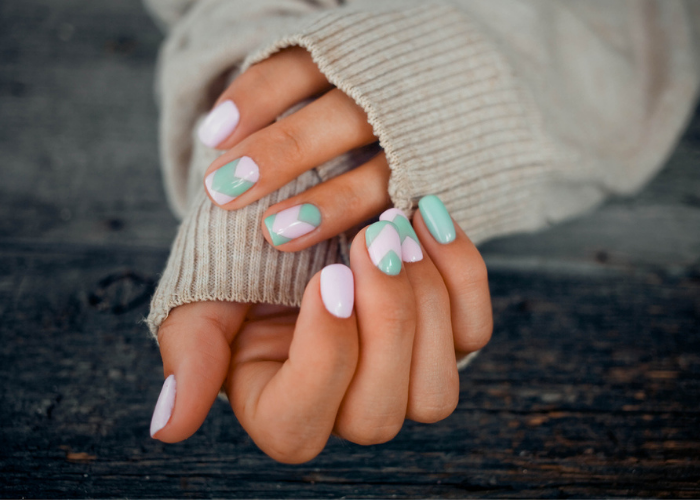 manicure hybrydowy