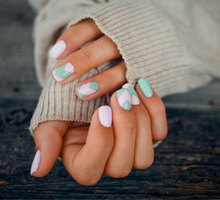 manicure hybrydowy