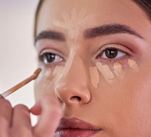 korektor z witaminami Radiant Lift od Max Factor