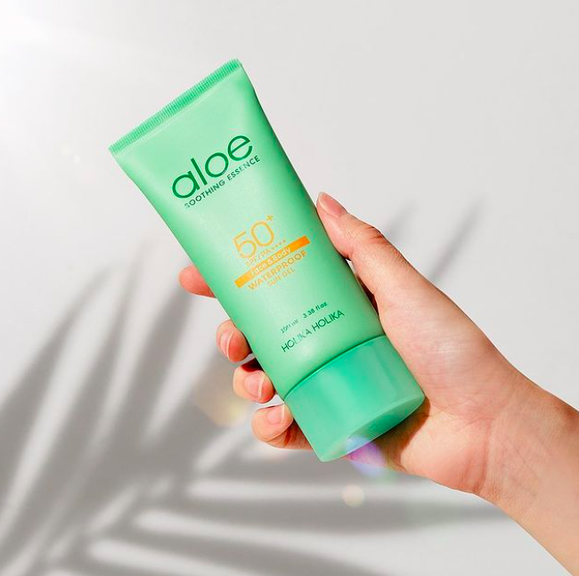 Holika Holika, Aloe Waterproof Sun Gel SPF 50 PA ++++ (krem przeciwsłoneczny do twarzy i ciała z ekstraktem z aloesu)
