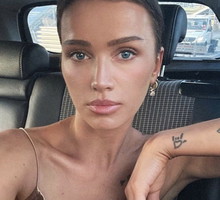 Maffashion używa pudru do twarzy z Biedronki