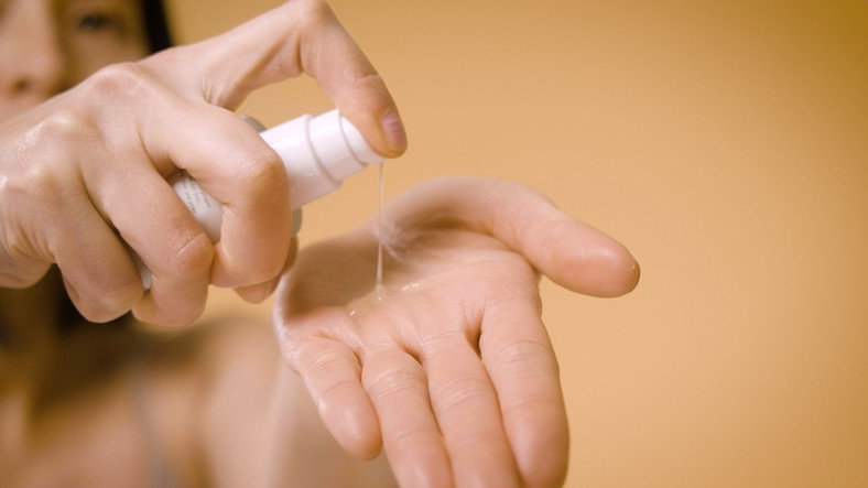 liposomalne serum odmładzające Phlov