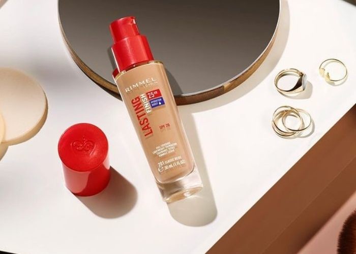 Podkład Rimmel, Lasting Finish 25HR Foundation
