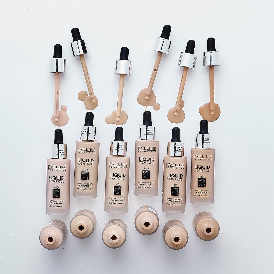 Eveline Liquid Control