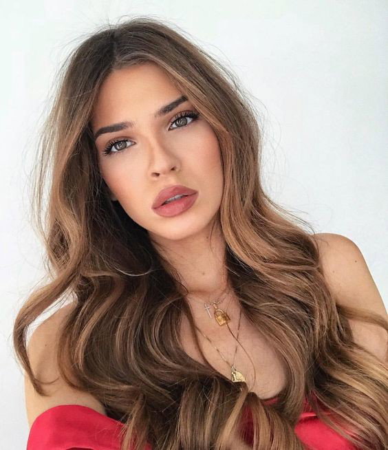 makijaż twarzy podkładem Bourjois