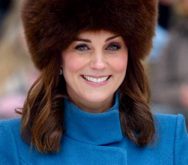 księżna kate w czapce