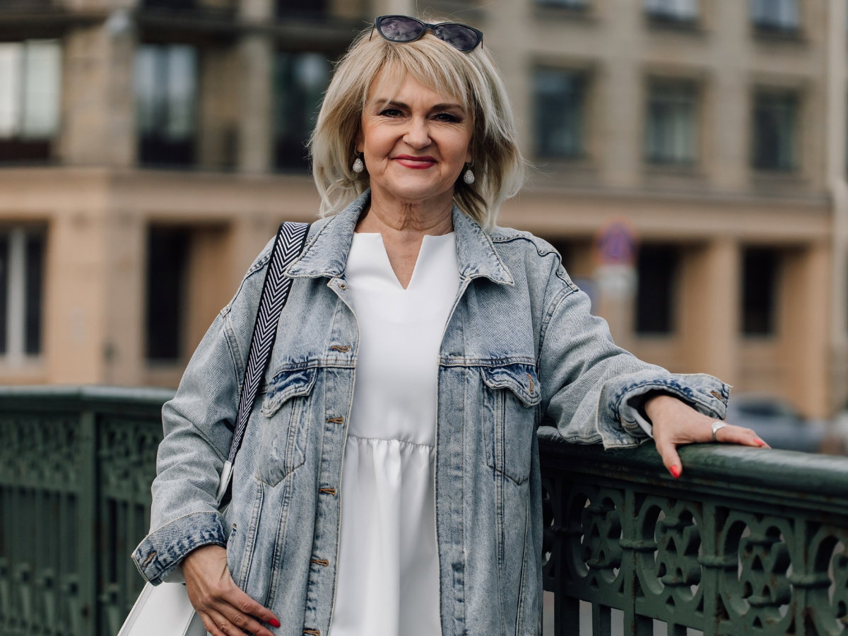 Lekka kurtka dla 60-latki