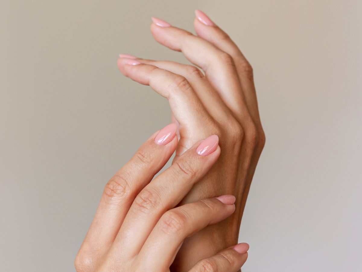 Paznokcie “syrup nails”