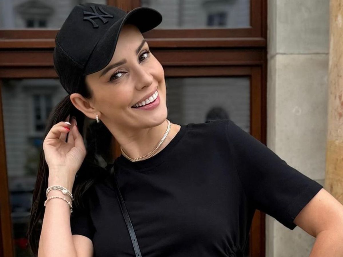 Nudziaki mogą się schować! „Black leather nails” w stylu Doroty Gardias to najmodniejszy manicure na sierpień 2024