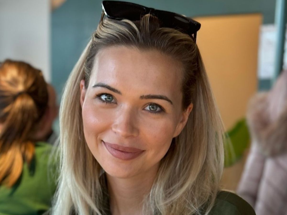 To serum z potrójnym kwasem hialuronowym sprawia, że cienie pod oczami znikają raz-dwa. Sandra Kubicka je uwielbia