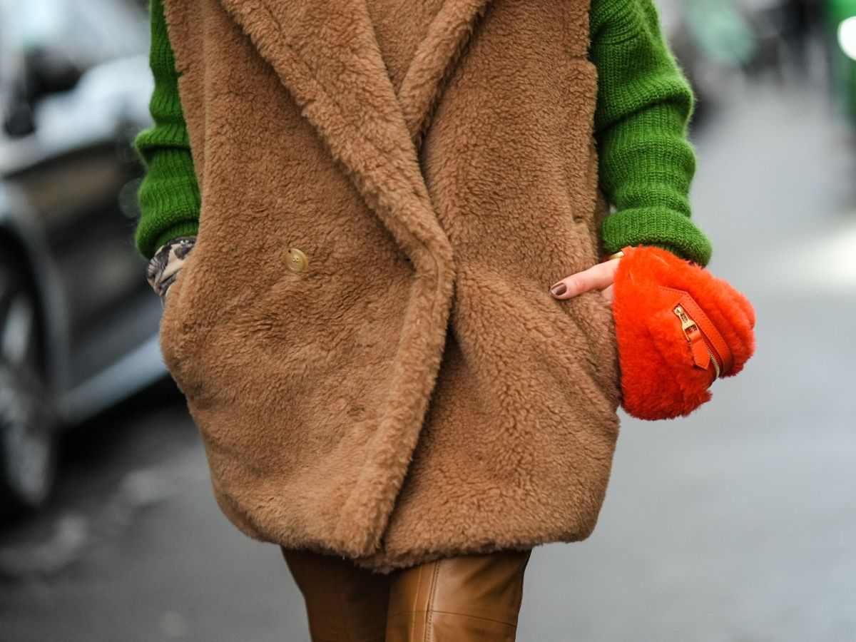 Paznokcie na jesień 2024: pumpkin spice velvet nails