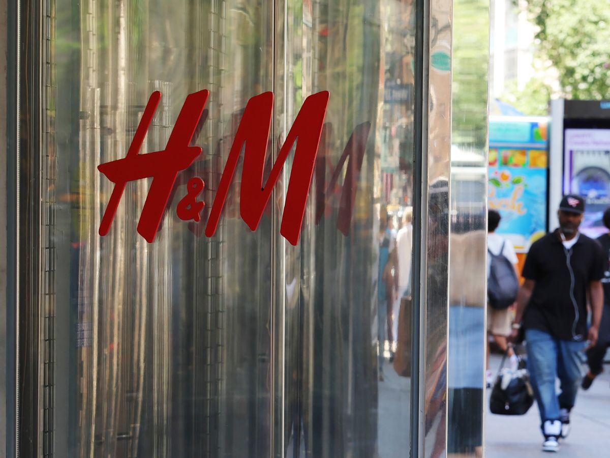 Sweterkowa sukienka z H&amp;M