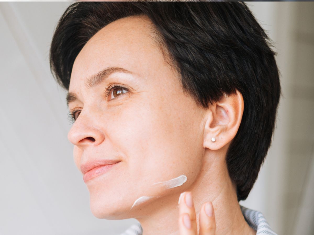 Nawilżająco-ochronny krem do twarzy SPF 50 Eveline Cosmetics - 2024-09-16T154742