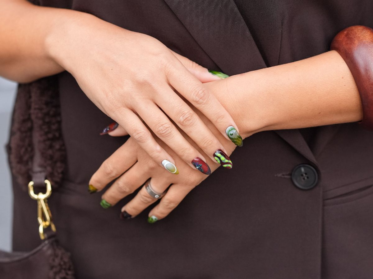Dopamine nails