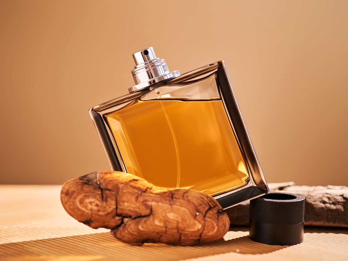 Te perfumy z korzennymi nutami to ideał na jesień! Rozgrzewają, czarują i uwodzą