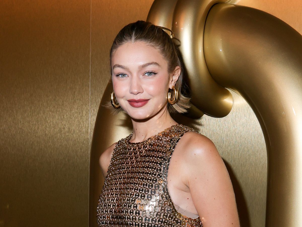 Gigi Hadid pachnie jak luksus. Używa perfum z piżmem i gruszką, które otulają ekskluzywną woalką