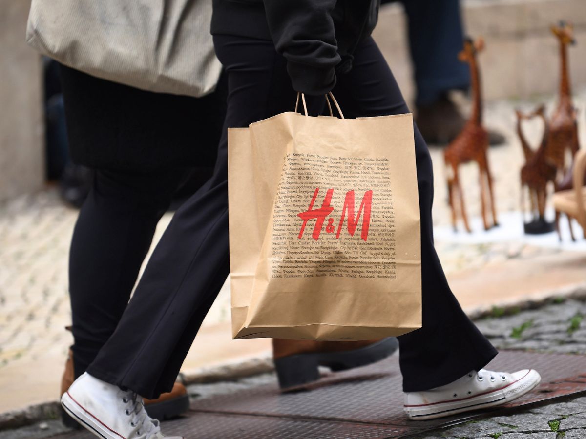 Hit dla “cosy girls”! Ciepły i mięciutki komplet na jesień z H&amp;M to styl i wygoda za grosze
