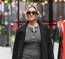 Te sukienki dzianinowe będziesz nosić przez całą jesień i zimę! Modele do biura i na randkę