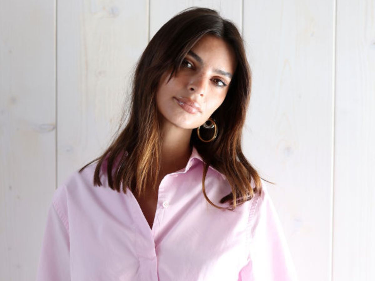 Sukienka na jesień w stylu Emily Ratajkowski