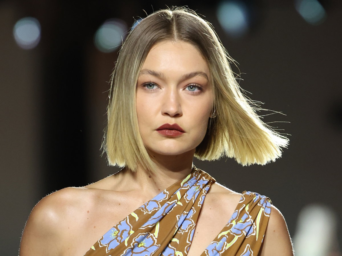 Cashmere blonde - elegancki kolor włosów na zimę 2024/25