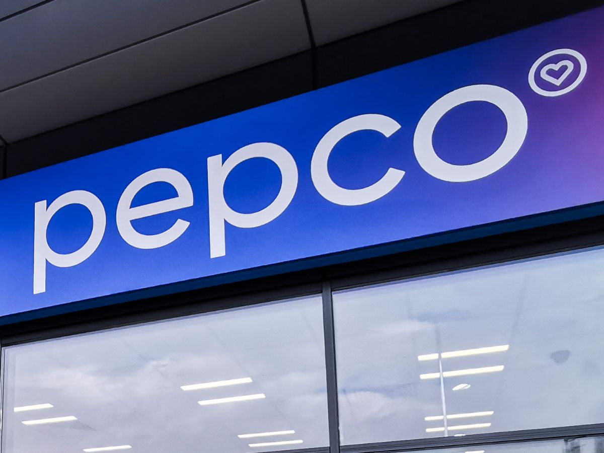 Bierz 40 zł i leć do Pepco! Sztruksowa spódnica w stylu kopenhaskim to ideał do pracy na zimę
