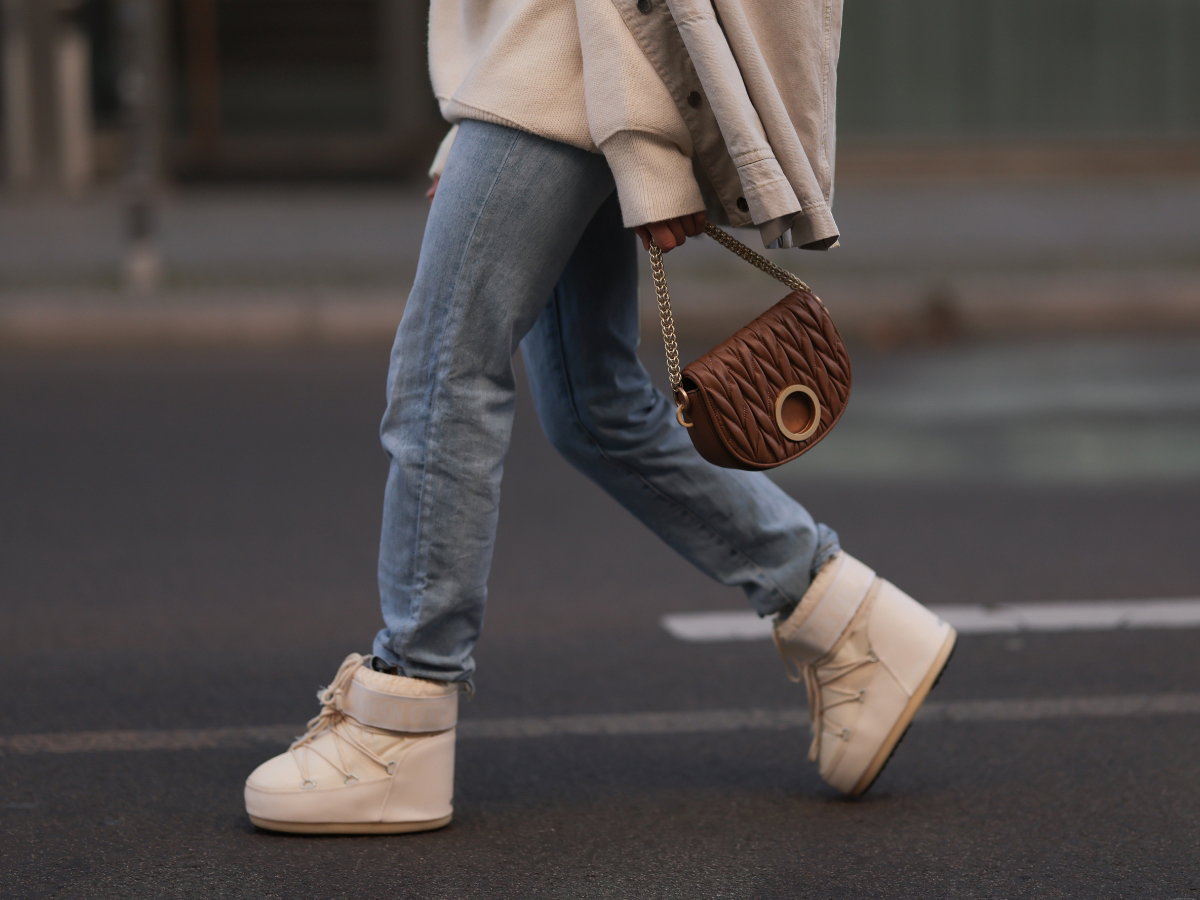 Botki z futerkiem w stylu Moon Boots z CCC