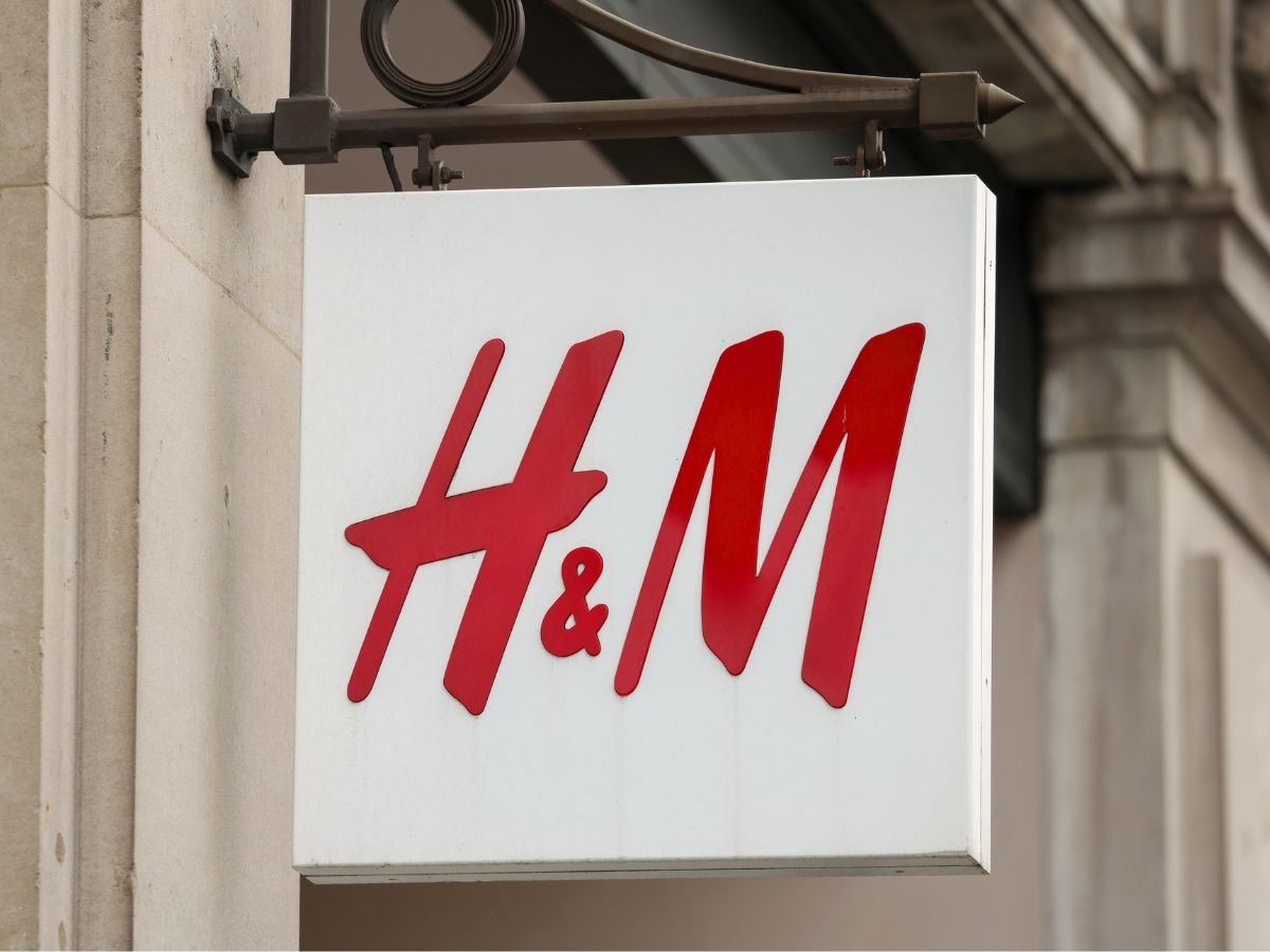 W H&amp;M za 79 zł dorwałam spodnie idealne do długiego swetra. Słowiańskie it-girls za nimi szaleją