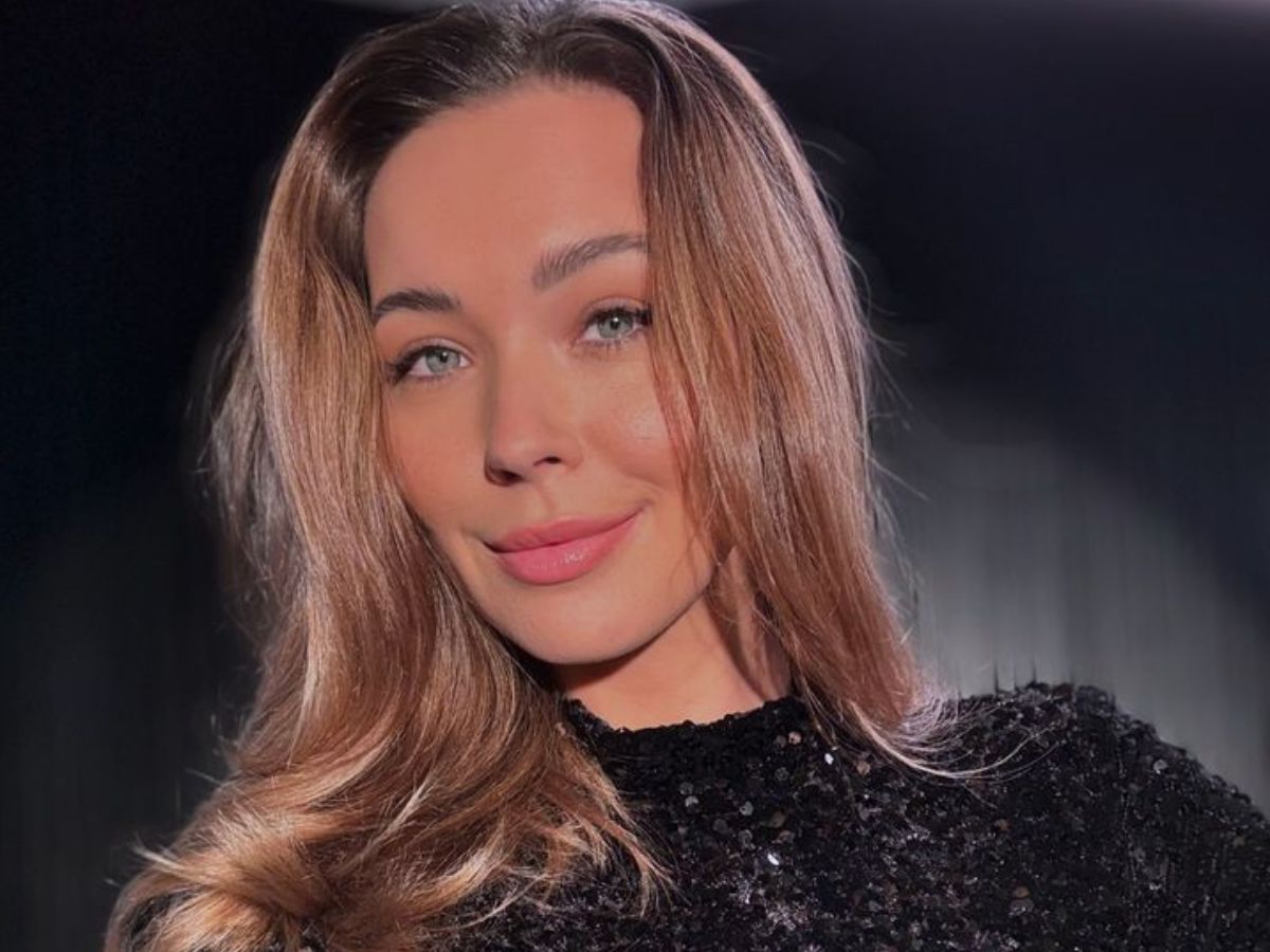 Wyszczuplająca sukienka na zimę w stylu Sandry Kubickiej