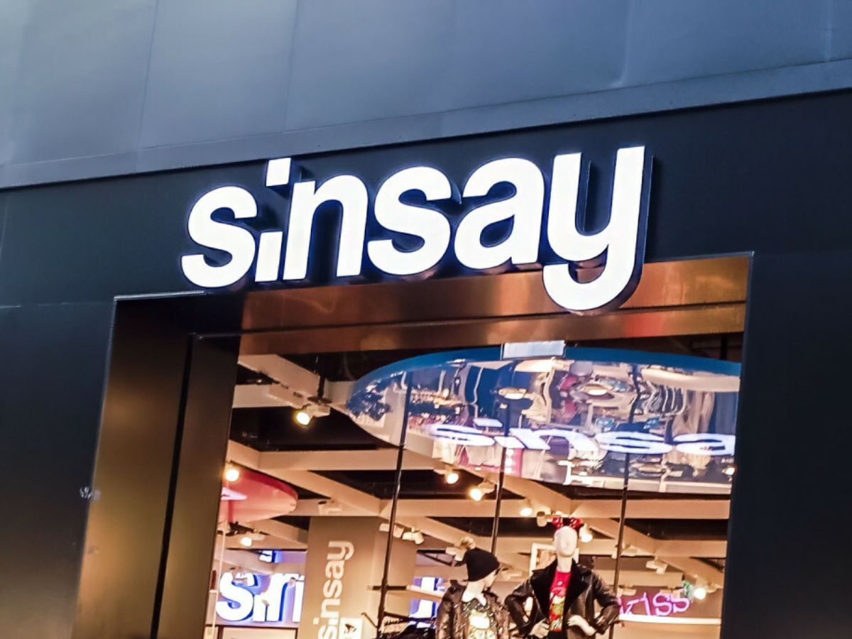 Fason jak z COS, a to Sinsay! Mięciusi sweter z wełną za 69 zł to bestseller w stylu “cosy”