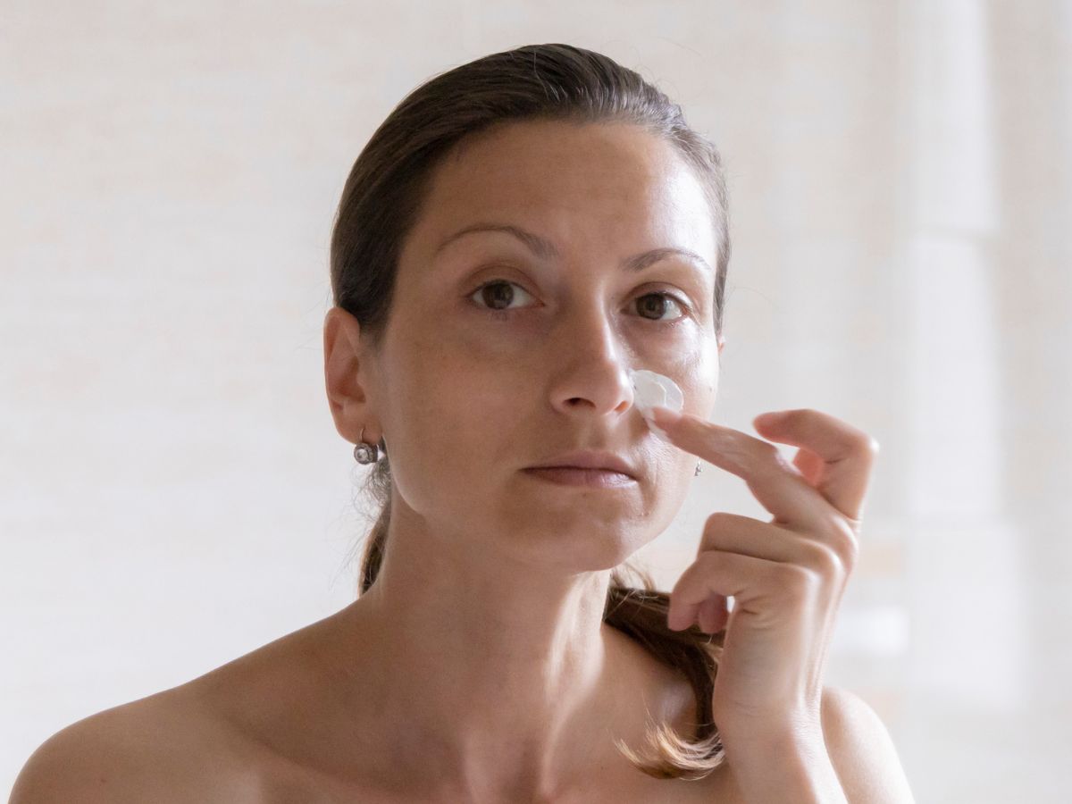 Nawilżająco-ochronny krem do twarzy SPF 50 Eveline Cosmetics - 2024-12-18T171758