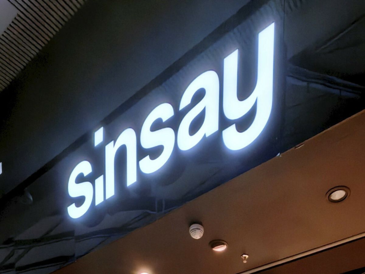 Rubinowy golfik z Sinsay