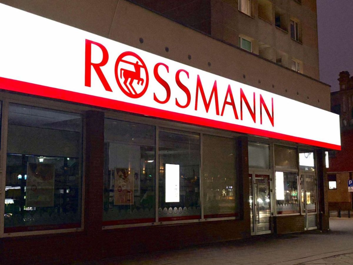 Kultowe francuskie perfumy z czarnym piżmem taniej o 40%! Czuć je z drugiego pokoju, frapują płeć przeciwną