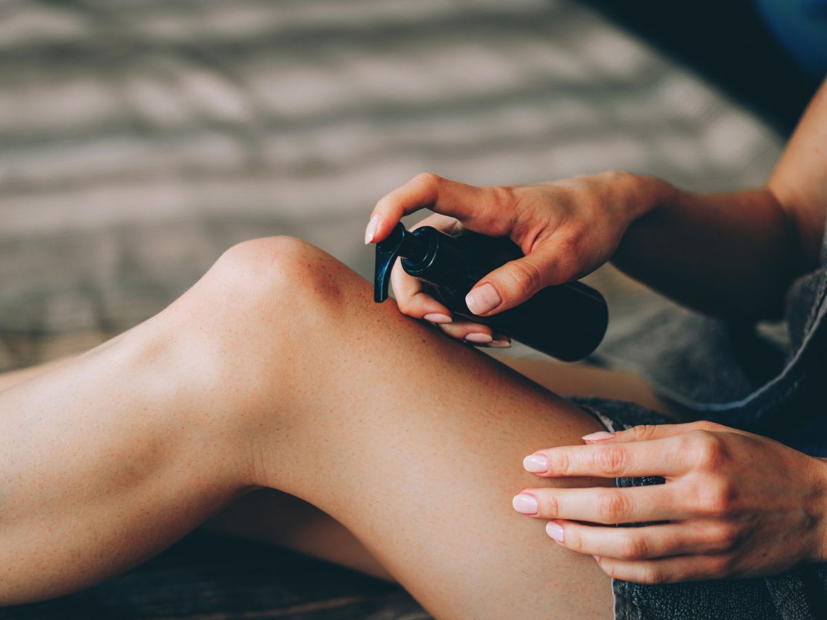 Karmelowy balsam brązujący maskuje cellulit