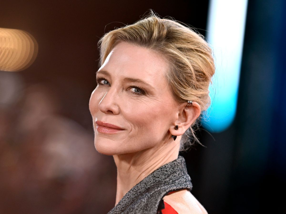 "Short'n'sweet manicure" Cate Blanchett to mariaż stylu i elegancji. Idealne paznokcie na wiosnę dla dam 50+
