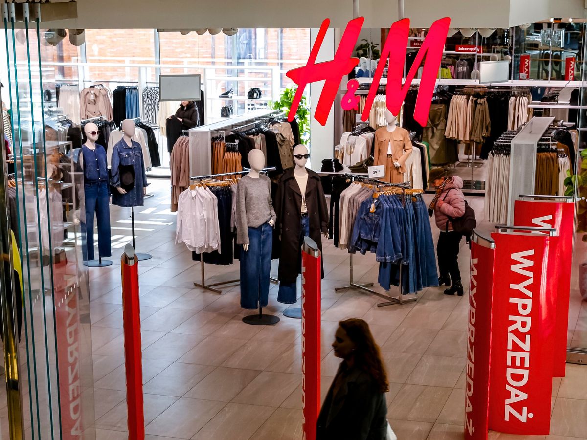 letnia sukienka z printem farmer's market z wyprzedaży H&amp;M