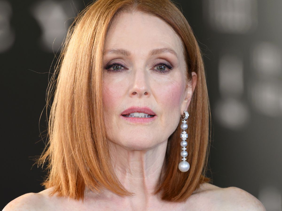 Julianne Moore spódnica z frędzlami