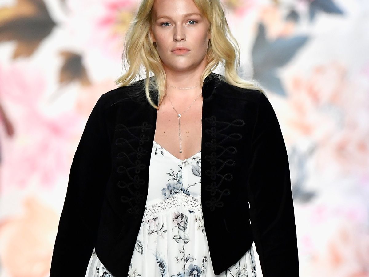 Sukienka letnia plus size