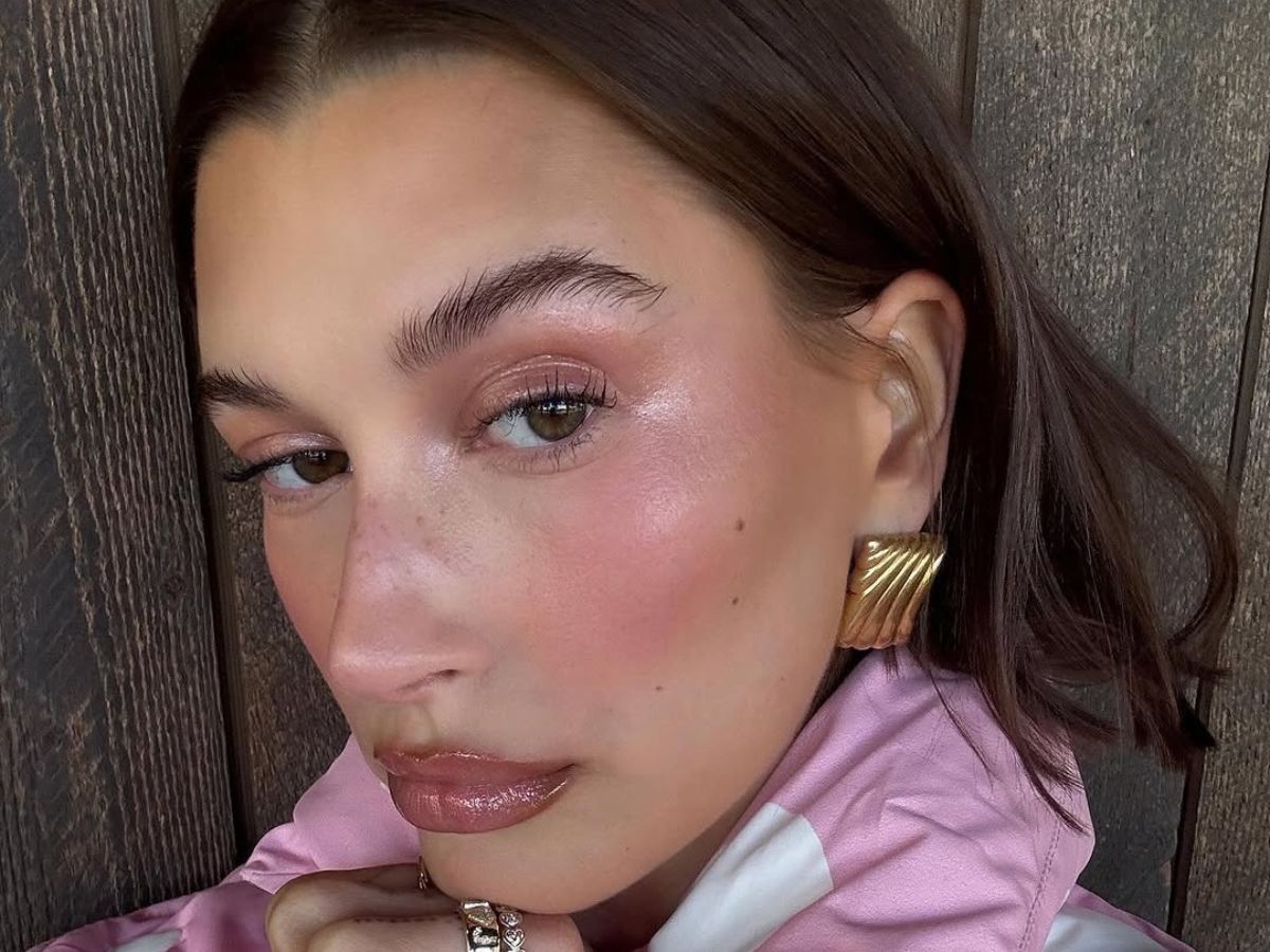 strawberry makeup
