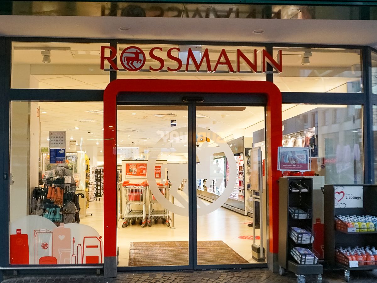 Promocja 1+1 w Rossmannie
